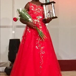 Girls pageant dress